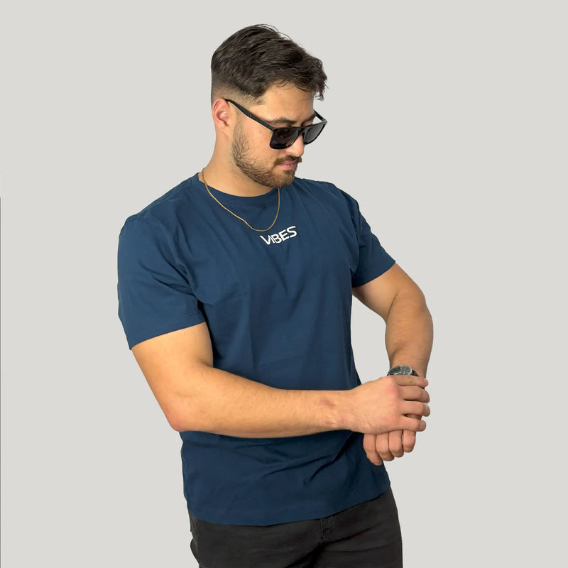Camiseta Básica Masculina Preta VIBES 100% Algodão Malha Penteada