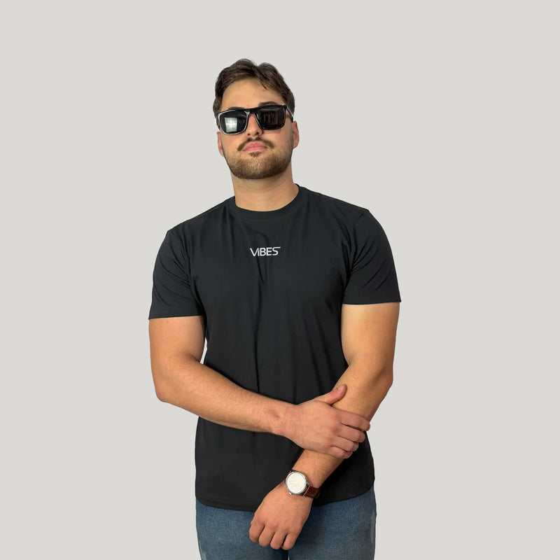 Camiseta Básica Masculina Preta VIBES 100% Algodão Malha Penteada